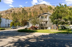 17-4200 Alexis Park Drive Vernon, BC V1T 6H3