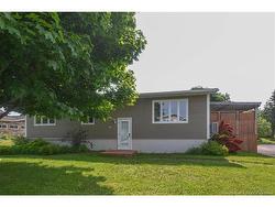 174 Bellefeuille ST Shippagan, NB E8S 1G7