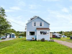 20 Cowan Street Springhill, NS B0M 1X0