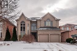 23A MACKAY DRIVE Richmond Hill, ON L4C 6N9