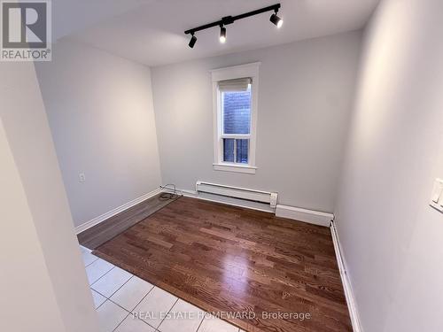 APT 2 - 611 DANFORTH AVENUE , Toronto, Ontario M4K 1R2 2