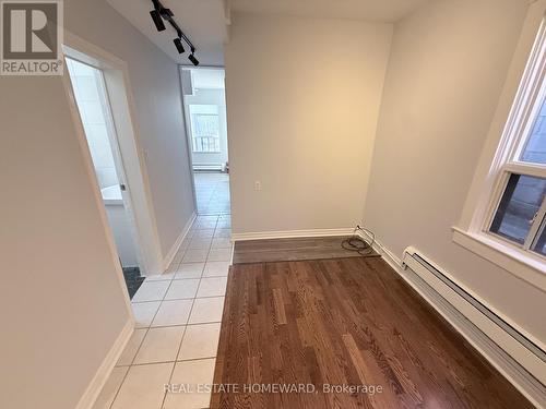 APT 2 - 611 DANFORTH AVENUE , Toronto, Ontario M4K 1R2 3