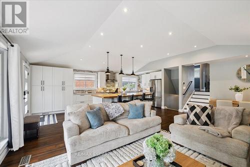 755 Parker Crescent, Burlington, ON 