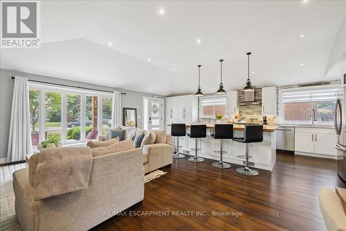 755 Parker Crescent, Burlington, ON 