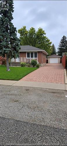 2509 ROSSINI BOULEVARD Unit# A , Windsor, Ontario N8W 4R2 2