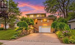 101 CROSBY DRIVE  Kitchener, ON N2B 2L1