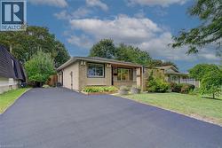 73 CHRISTOPHER Drive  Waterloo, ON N2J 4J6