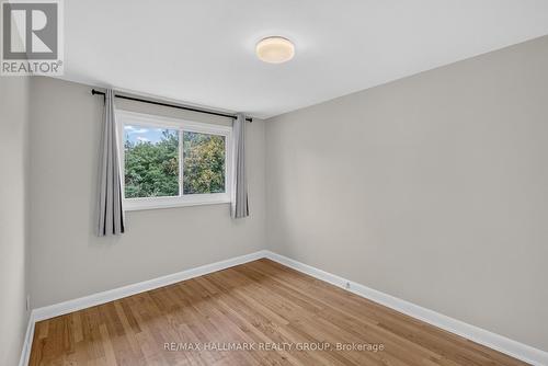 1213 Emperor Avenue, Ottawa, ON 