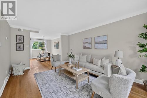 1213 Emperor Avenue, Ottawa, ON 