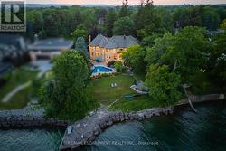 4038 LAKESHORE ROAD Burlington, ON L7L 1A1