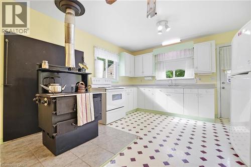 423 Lawrence Avenue, Kitchener, ON 