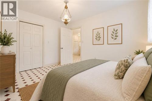 423 Lawrence Avenue, Kitchener, ON 