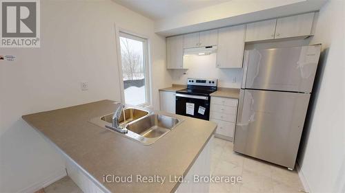 58 BROWN BEAR STREET , Barrie, Ontario L9J 0H8 4