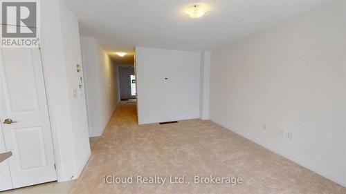 58 BROWN BEAR STREET , Barrie, Ontario L9J 0H8 5