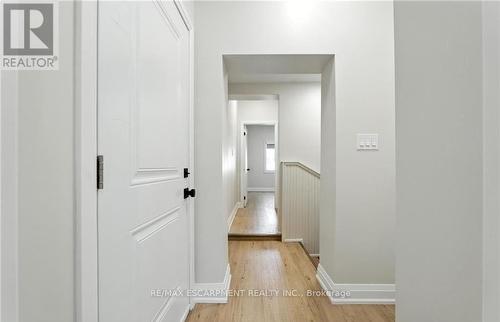C - 929 UPPER OTTAWA STREET , Hamilton, Ontario L8T 3V6 4