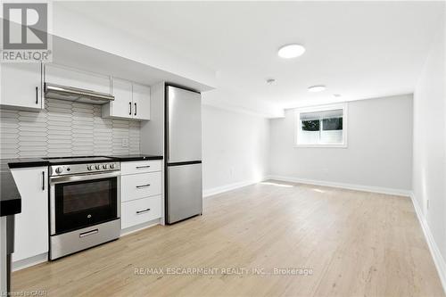 C - 929 UPPER OTTAWA STREET , Hamilton, Ontario L8T 3V6 5