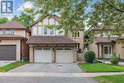 21 ESTHER CRESCENT Vaughan, ON L4J 3J8