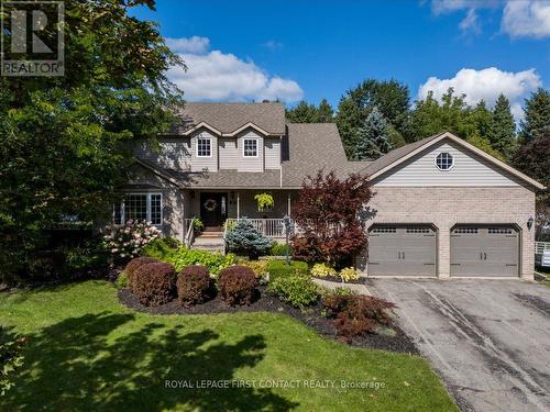 22 MCFADDEN DRIVE  Springwater, ON L0L 1V0