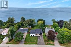 90 LAKESIDE Drive Grimsby, ON L3M 2L5