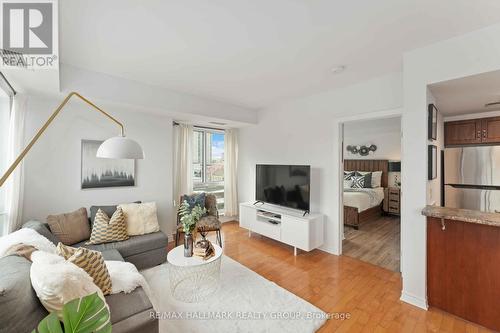 608 - 200 RIDEAU STREET , Ottawa, Ontario K1N 5Y1 4
