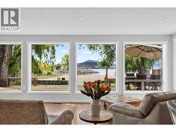 988 Manhattan Drive Kelowna, BC V1Y 1H5