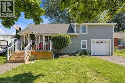 17 FOXGLOVE Avenue St. Catharines, ON L2M 3E7