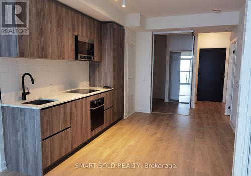 3005 - 117 BROADWAY AVENUE , Toronto, Ontario M4P 1V4 2