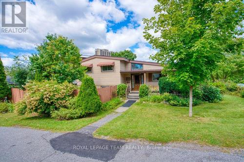 220 Ancaster Avenue, Ottawa, ON 