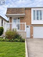 162 BEECH ST MAIN FLOOR STREET Brampton, ON L6V 1V6