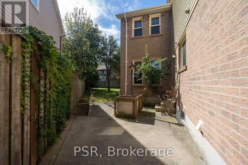 4069 Chelmsford Court, Mississauga, ON 