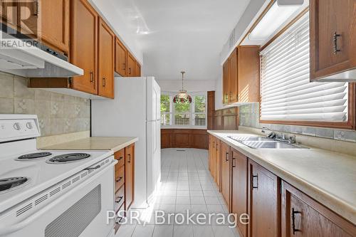 4069 Chelmsford Court, Mississauga, ON 