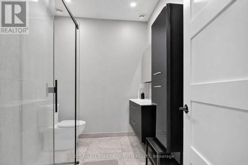 698 Cooper Street, Ottawa, ON 