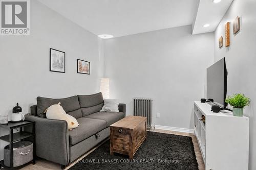698 Cooper Street, Ottawa, ON 
