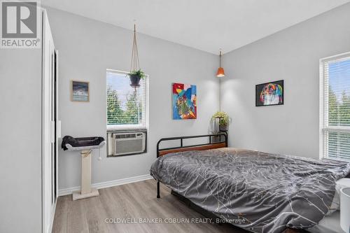 698 Cooper Street, Ottawa, ON 
