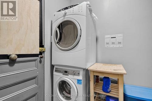 698 Cooper Street, Ottawa, ON 