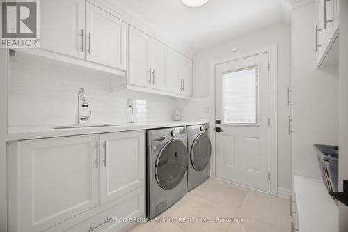 2017 Lady Di Court, Mississauga, ON 