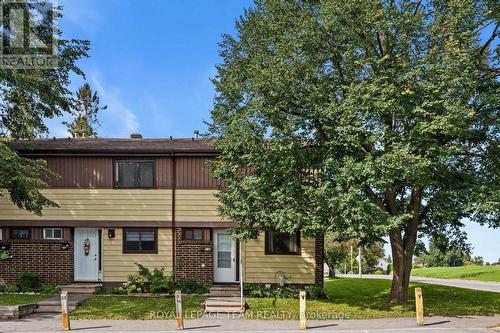 E - 73 FOXFIELD DRIVE  Ottawa, ON K2J 1L7