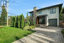430 PRINCETON AVENUE Ottawa, ON K2A 0M9