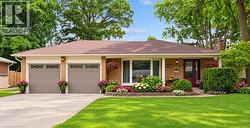 2033 SAXON Road Oakville, ON L6L 2V1