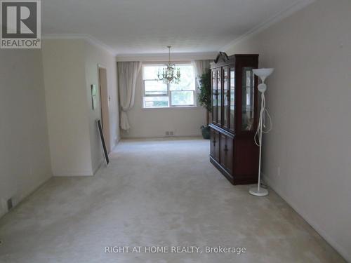 MAIN - 260 PARK HOME AVENUE , Toronto, Ontario M1T 0B5 4