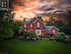 15 TRILLIUM Terrace Halton Hills, ON L7J 2W8