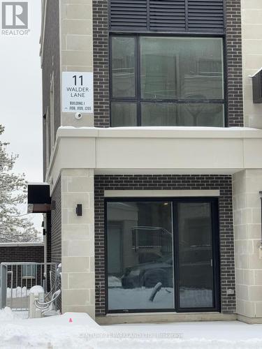 J109 - 11 WALDER LANE , Richmond Hill, Ontario L4S 0N3 3