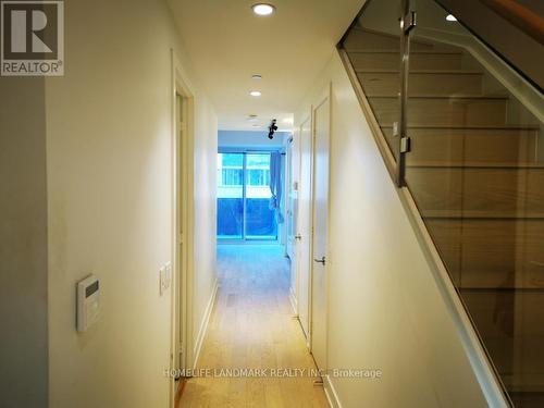 506 - 7 GRENVILLE STREET , Toronto, Ontario M4Y 1A1 4