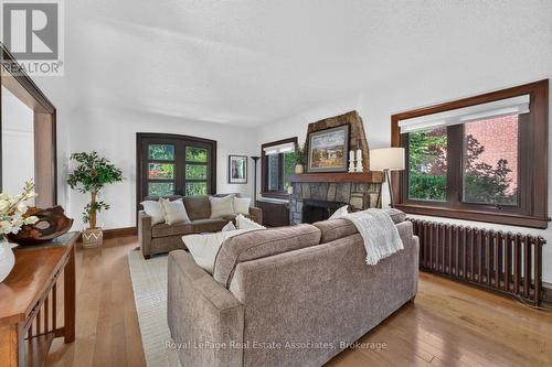 33 Ben Machree Drive, Mississauga, ON 