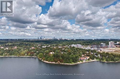 33 Ben Machree Drive, Mississauga, ON 