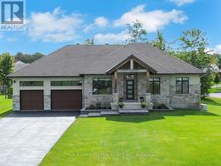 384 SHOREWAY DRIVE Ottawa, ON K4P 0G2