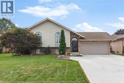 2085 EDGEMORE Lasalle, ON N9H 2J9