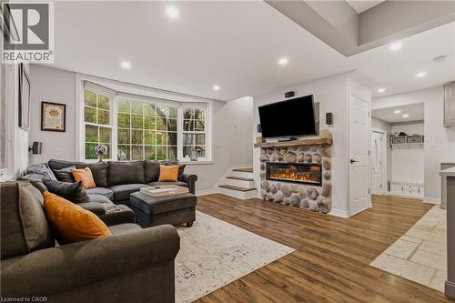 1262 Hidden Valley Road, Burlington, ON 