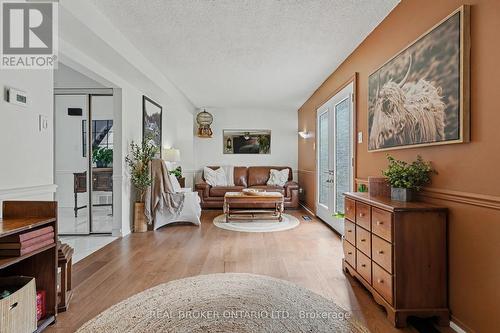 3260 Woodcroft Crescent, Burlington, ON 
