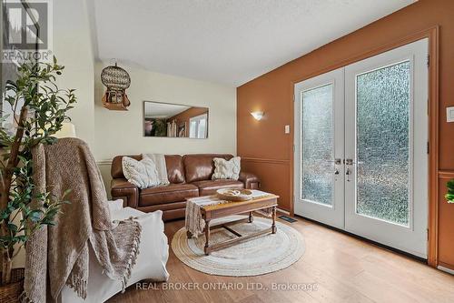 3260 Woodcroft Crescent, Burlington, ON 